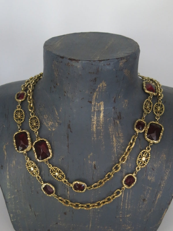 Chicklet Chain Necklace Garnet