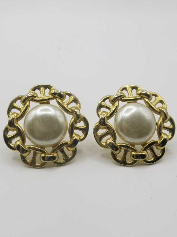 Sphinx Clip On Earrings