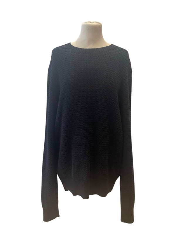 Round neck fisherman jumper black