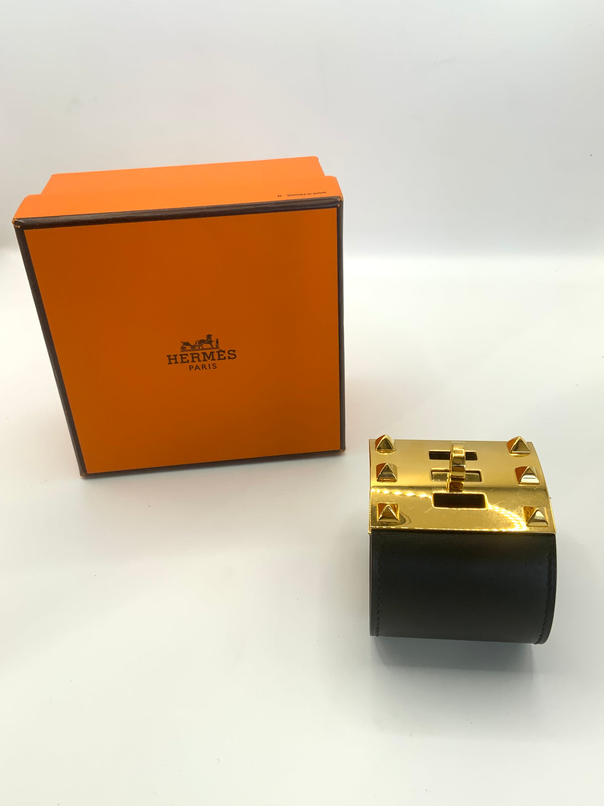 Hermes Kelly Extreme Cuff Gold