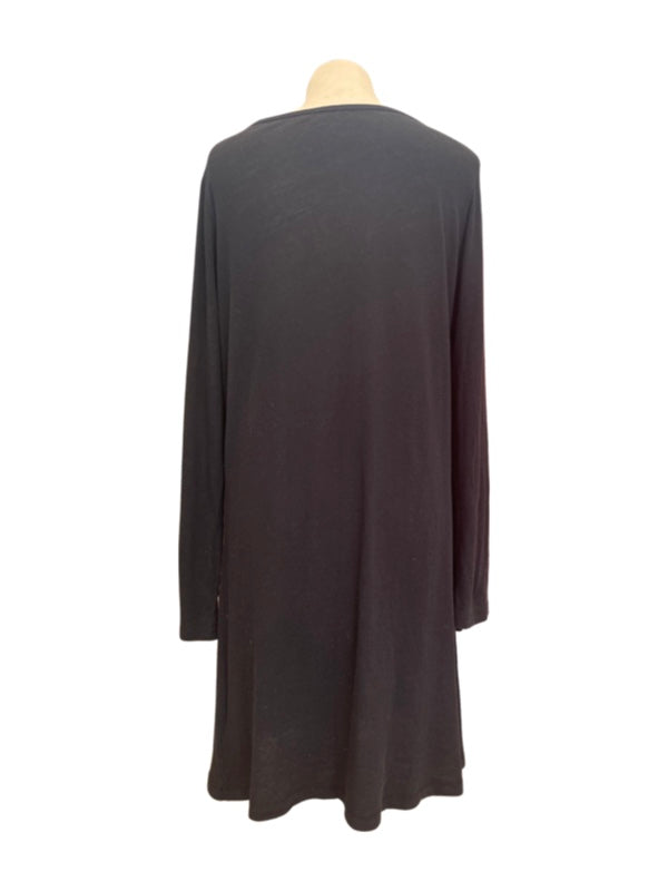 Black T shirt dress to the knee back