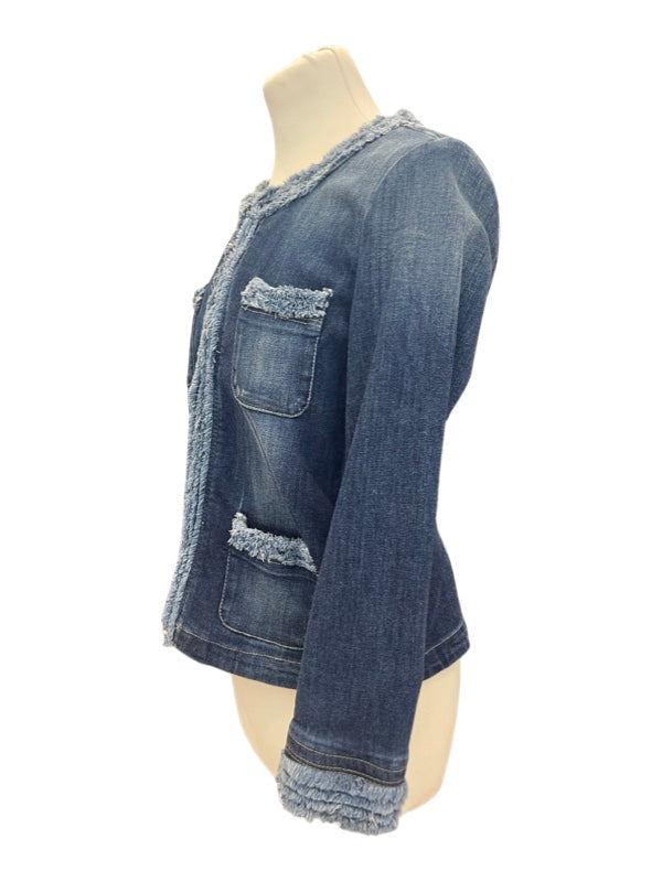 Cropped stretch denim jacket side