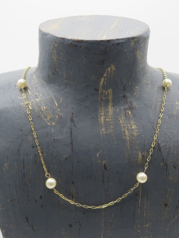 Vintage 1960s Fine Pearl Necklace