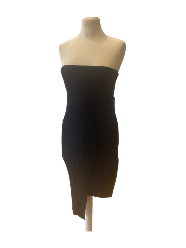 Black tight strapless dress above the knee