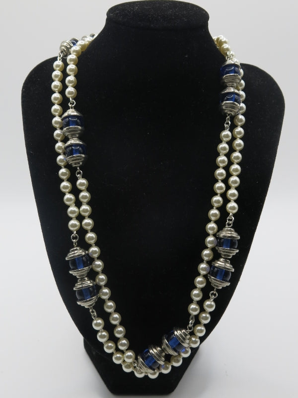 Gucci Sapphire, Silver Pearl Vintage Necklace