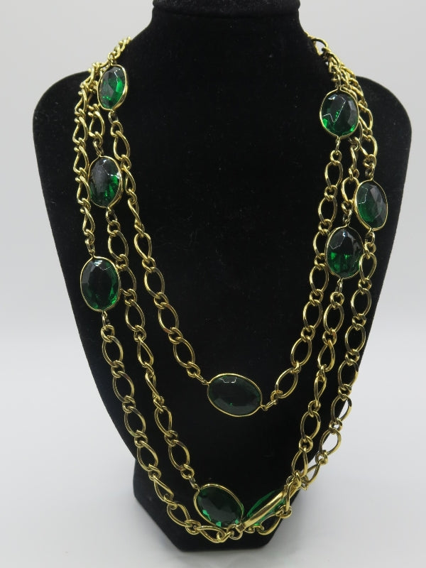 Curb Chain Endless Necklace Emerald