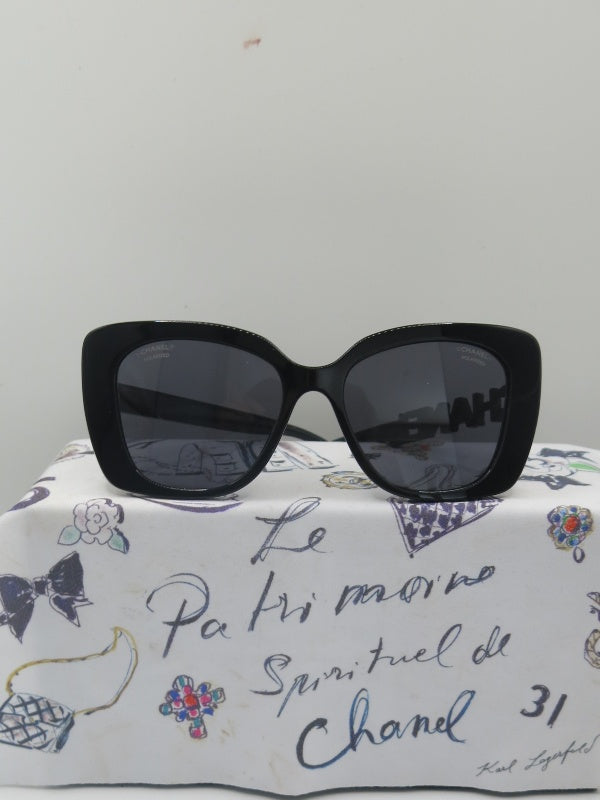 chanel sunglasses white and black