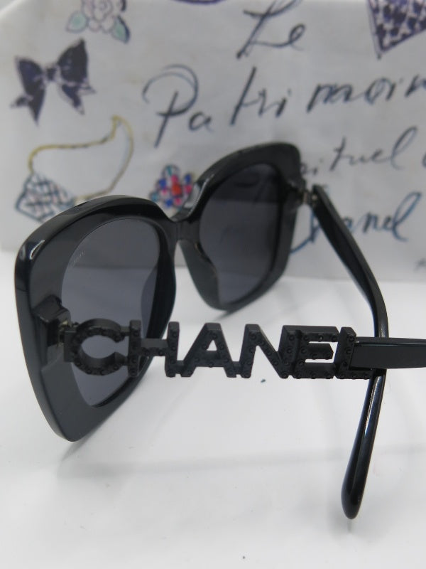 Sunglasses Chanel 5367 Oversized Design Shades